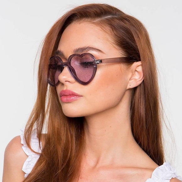 🌟LAST ONE! Heartin Candy Glitter Sunnies - Picture 2 of 2